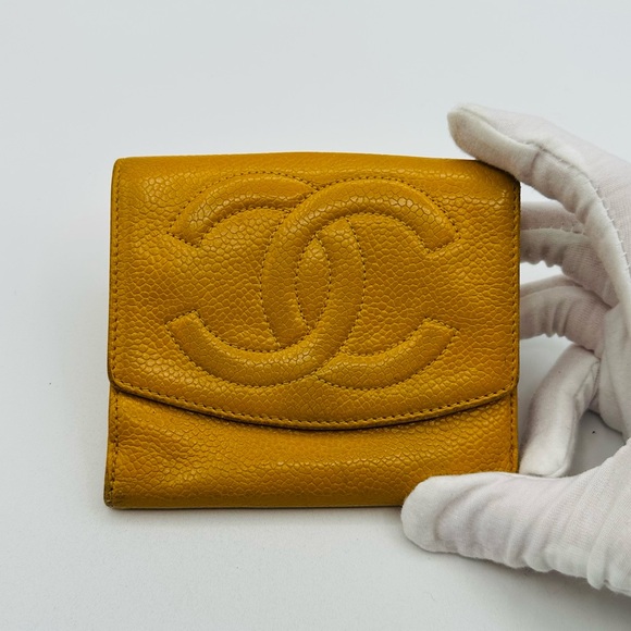 Chanel Pebbled Leather Wallet - Picture 1 of 12